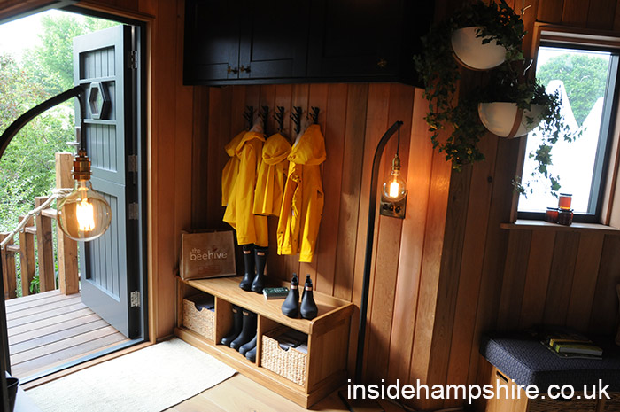 Chewton Glen treehouse