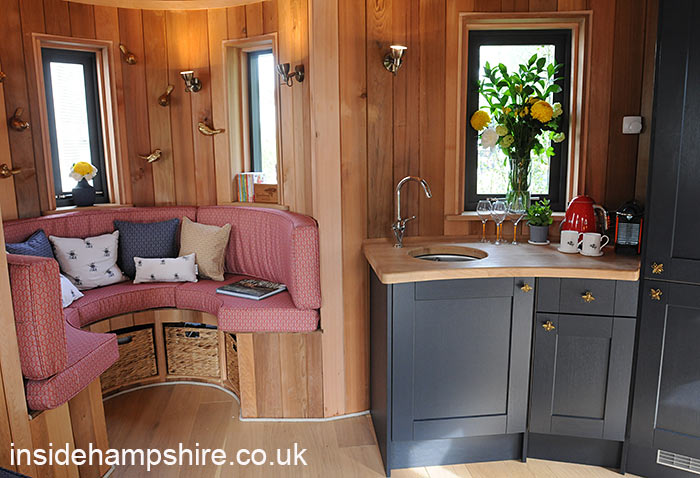 Chewton Glen treehouse