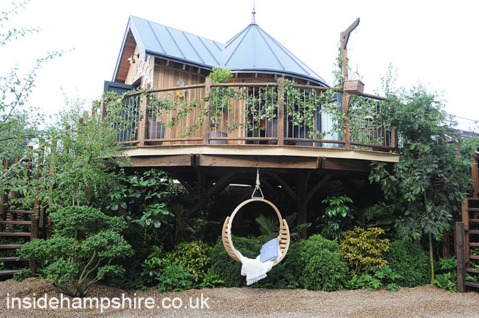 Chewton Glen treehouse